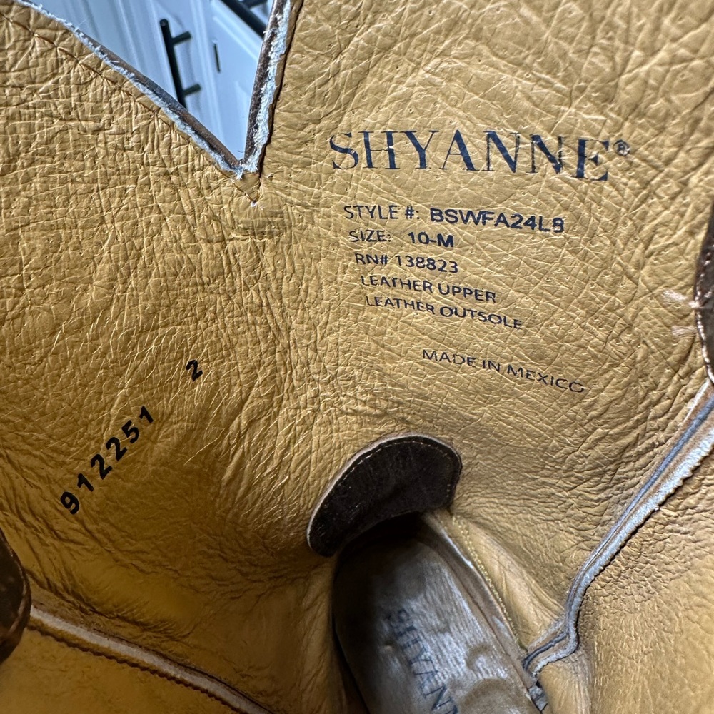 Shyanne Women’s 10M Gold Metallic Western Cowboy Boots Distressed Brown Leather - Picture 8 of 8
